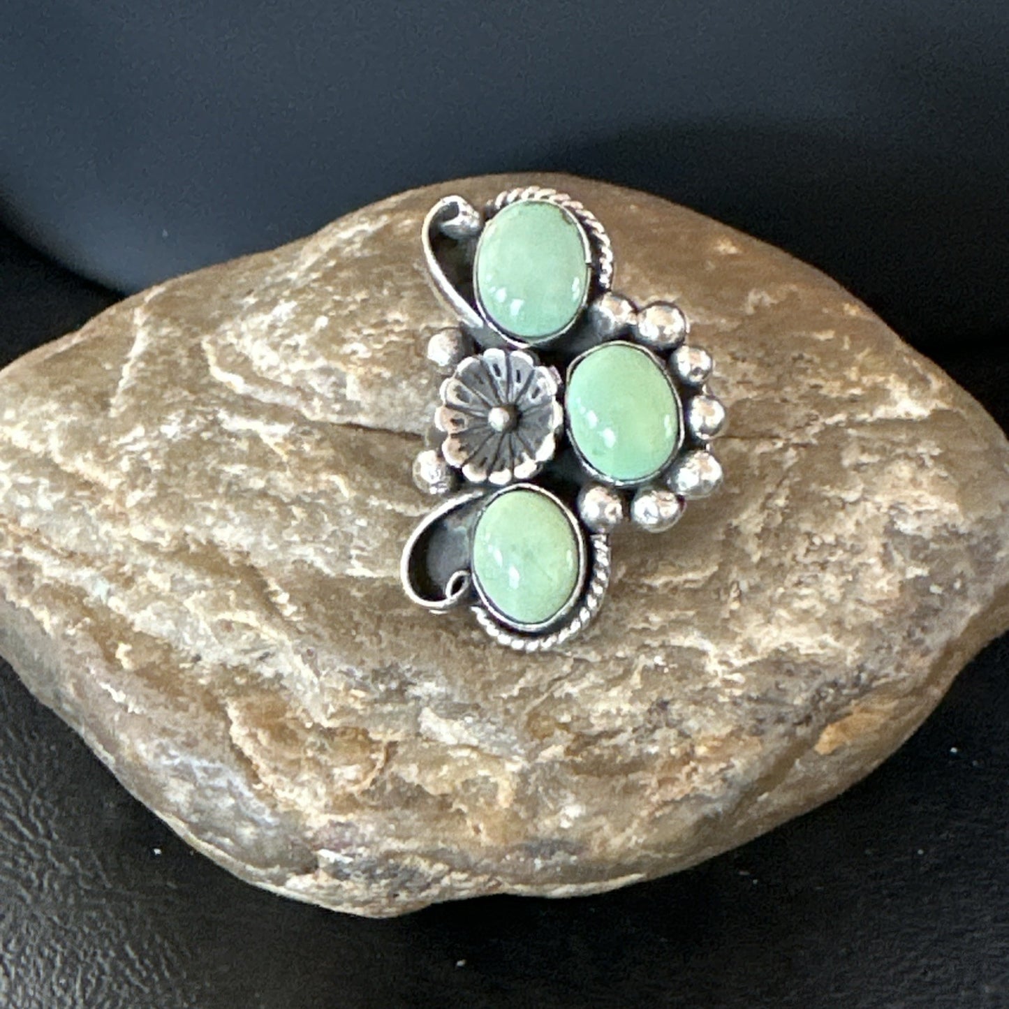 Yazzie Ring Green Turquoise Navajo Sterling Silver Cluster Size 9 19209