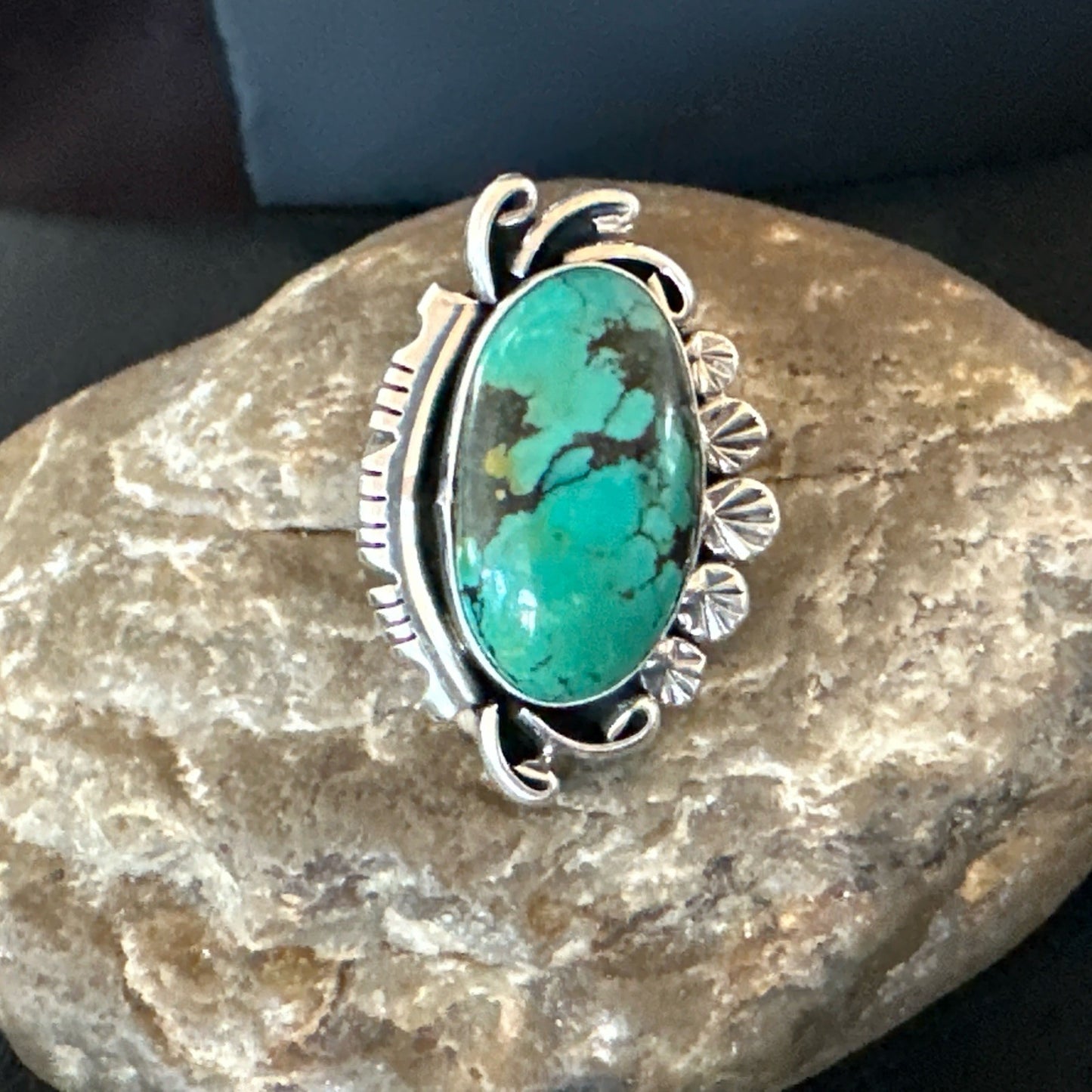 Yazzie Handmade Navajo Sterling Silver  Blue Kingman Turquoise Ring Size 8 19626