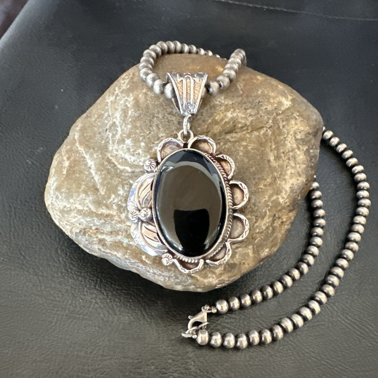 Mens Womens Black Onyx Pendant Navajo Sterling Silver Beads Necklace 18306