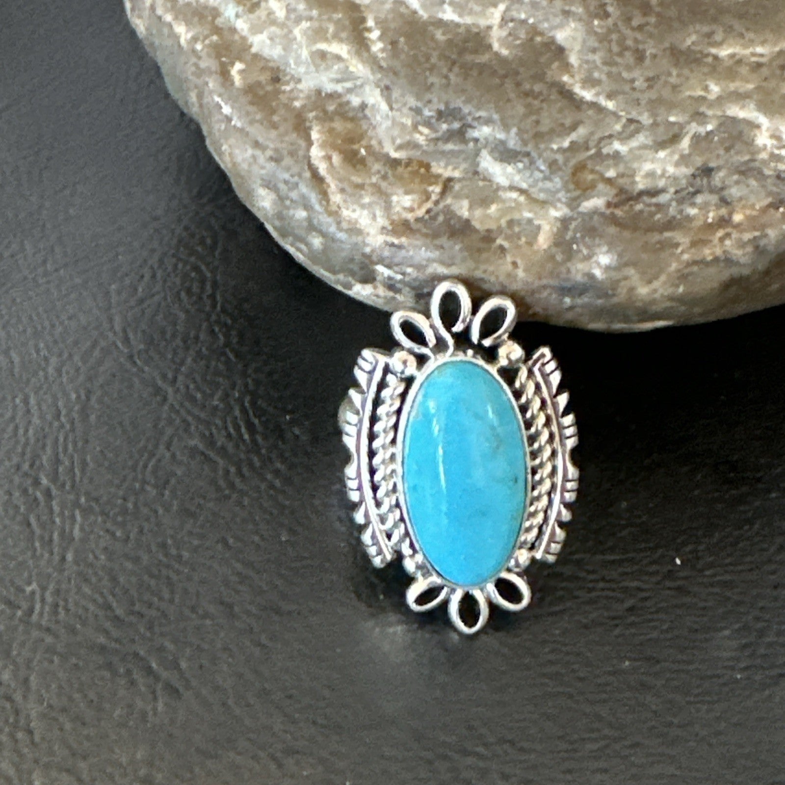 Yazzie Handmade Navajo Sterling Silver  Blue Kingman Turquoise Ring Size 7 19624