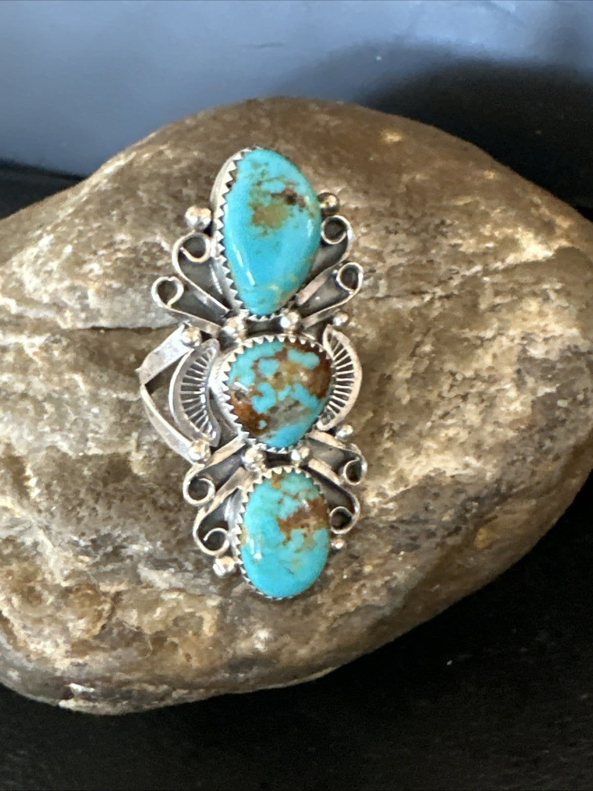 Navajo Blue Kingman Turquoise Ring MultiStone Cluster Sz 8.5 19812