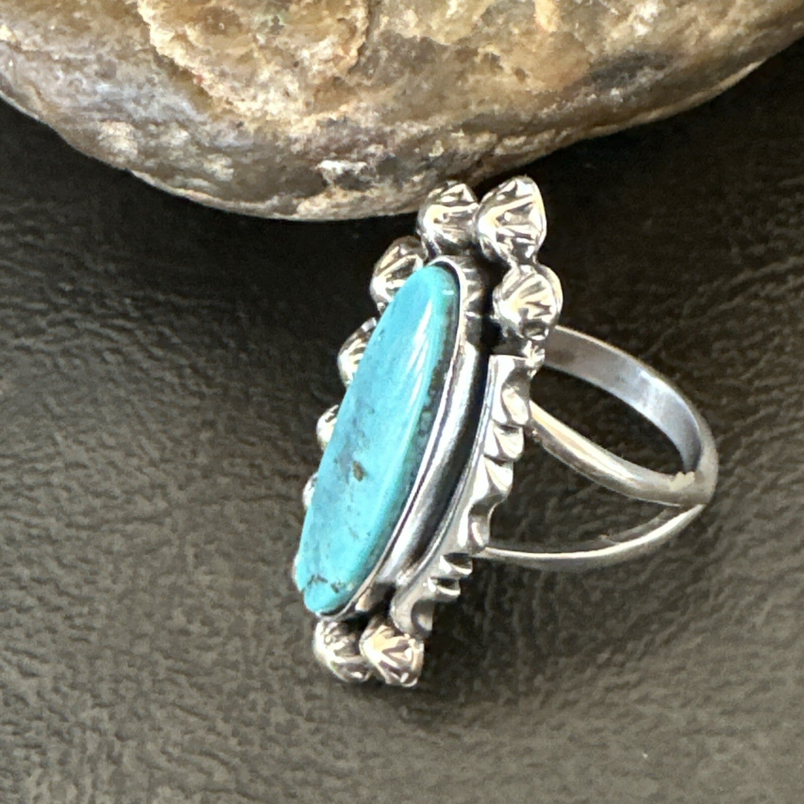Blue Kingman Turquoise Native American Navajo Sterling Silver Ring Size 8 18634