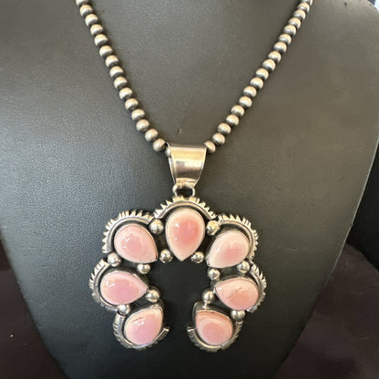 Pink Conch Native American Navajo Sterling Silver Naja Pendant 18928