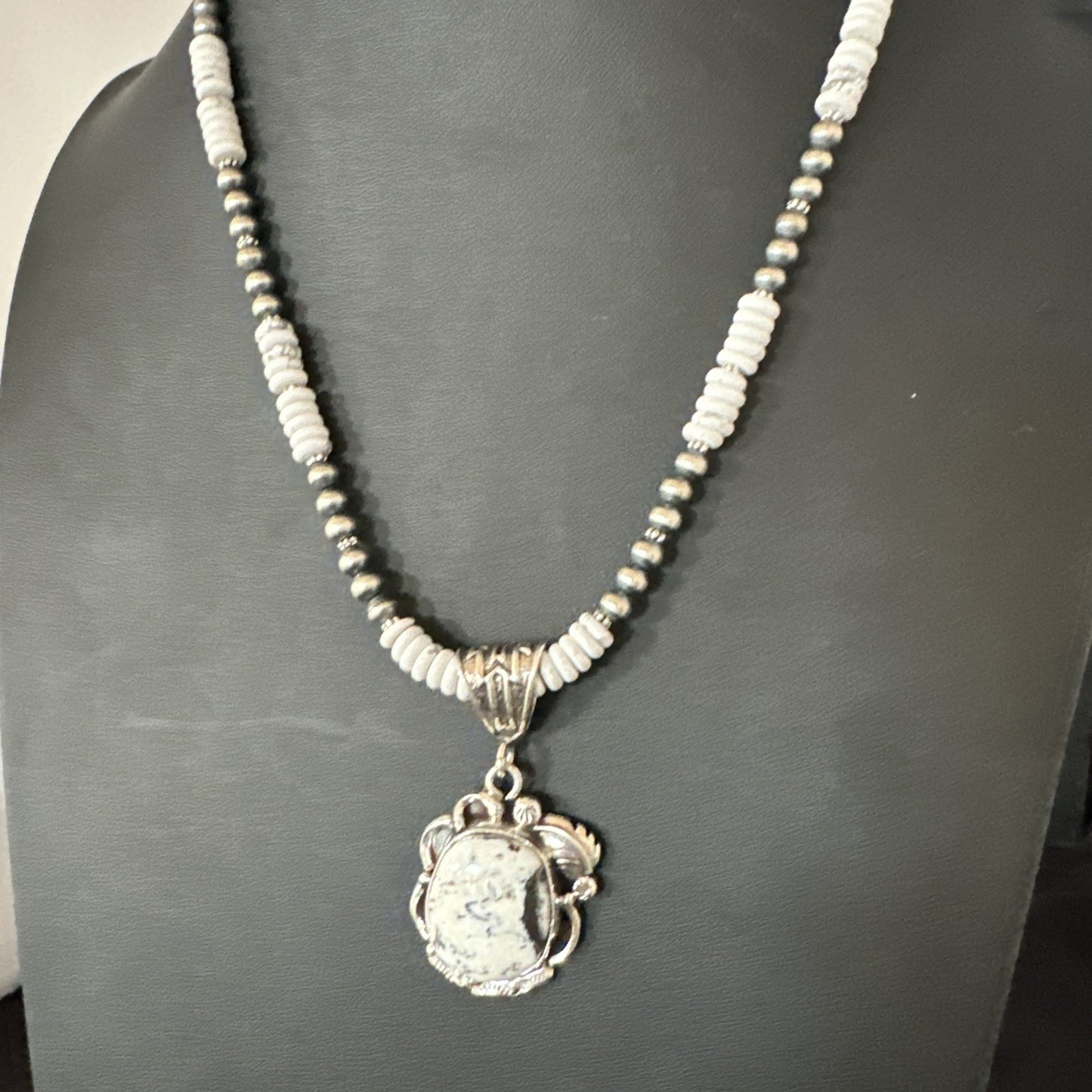 White Buffalo Turquoise Pendant Navajo Pearls Sterling Silver Necklace 20” 19496