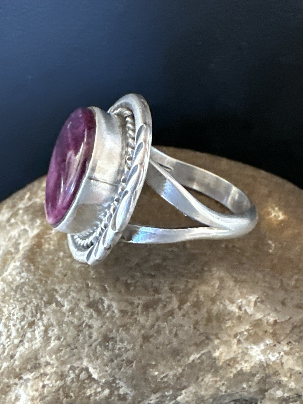 Womens Purple Spiny Oyster Navajo Sterling Silver Ring Size 8 18585