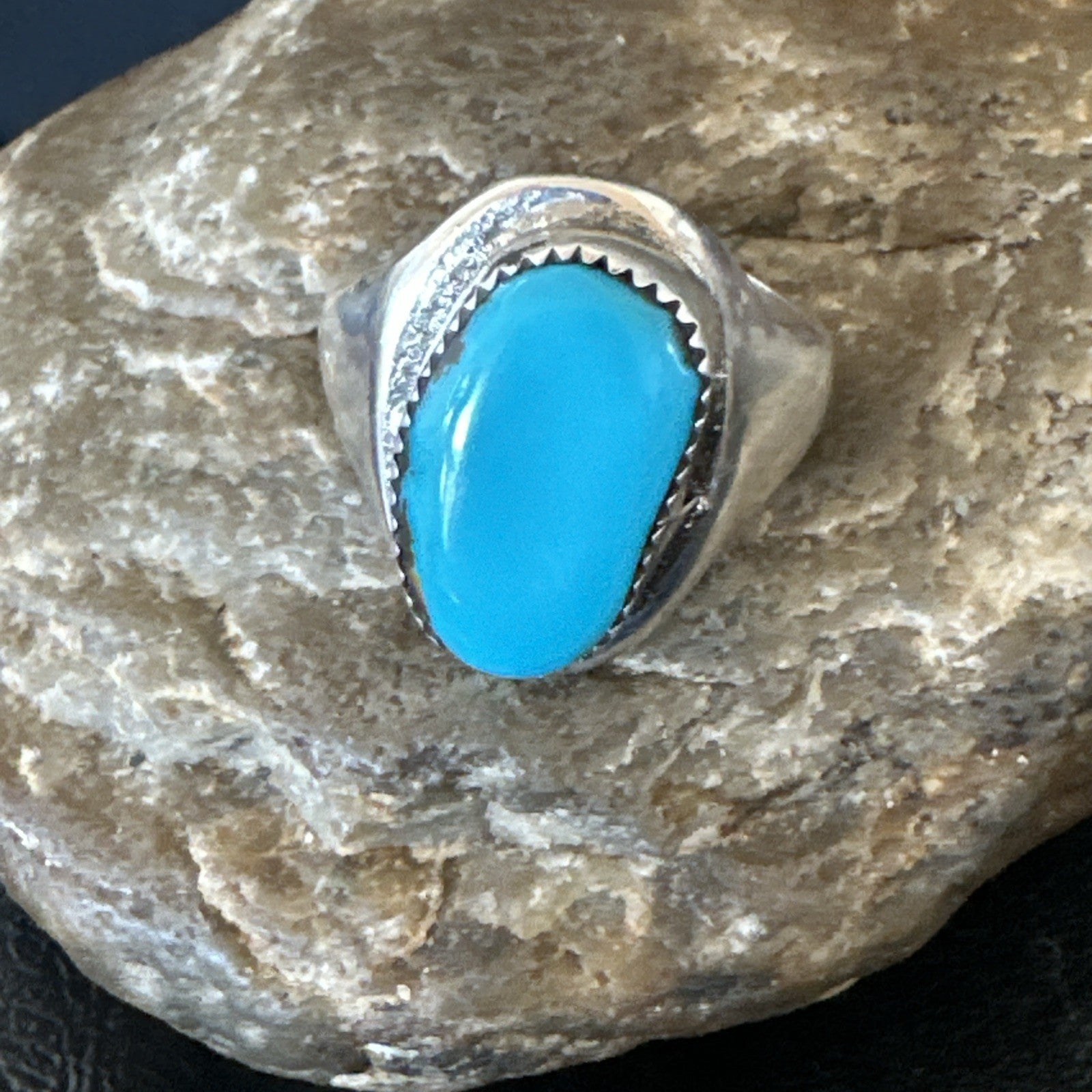 Blue Kingman Turquoise Navajo Sterling Silver Ring Size 11 19408