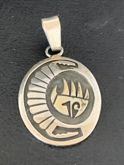 Bearpaw Hopi Gold Southwestern Sterling Silver Pendant 01398