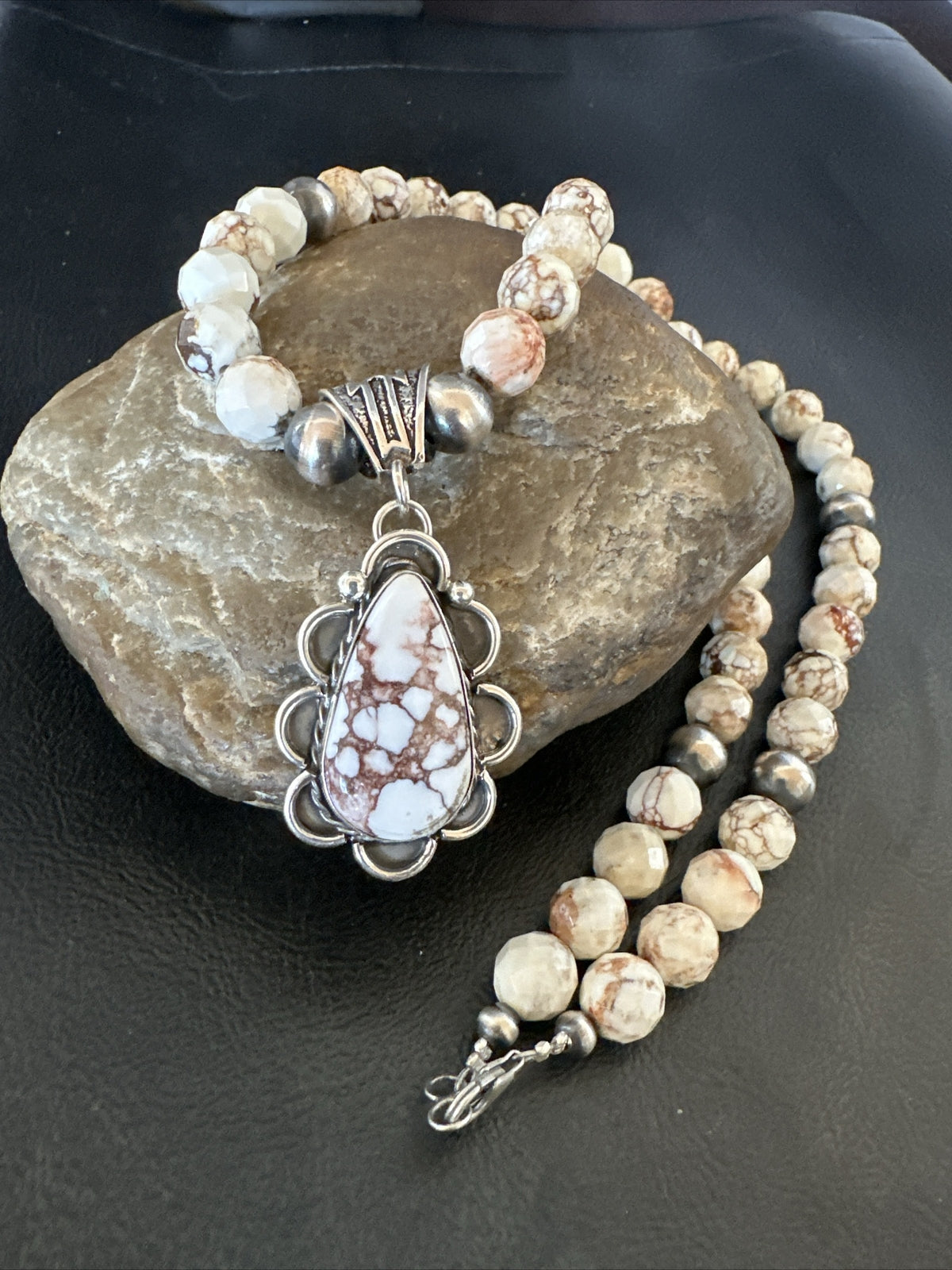 Wild Horse Turquoise Pendant Sterling Silver Beads Howlite Necklace 18030