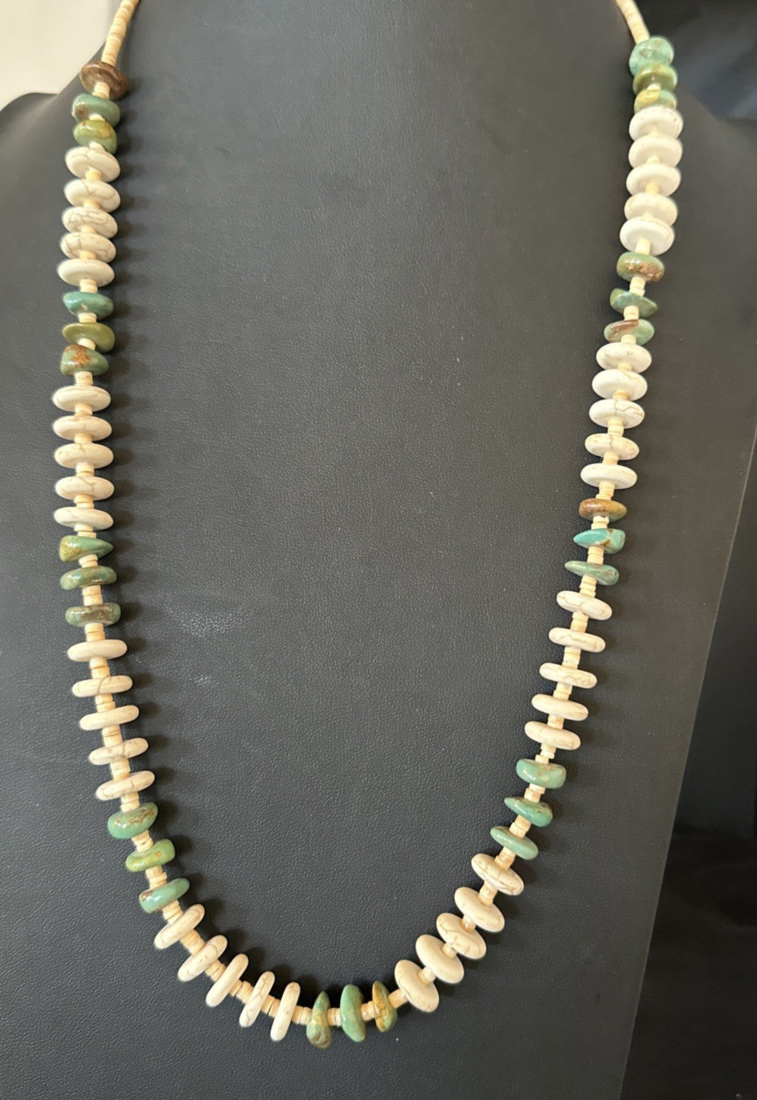 Green Royston Turquoise Shell Santo Domingo Sterling Silver Necklace 29” 19681