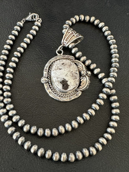 White Buffalo Turquoise Pendant Navajo Pearls Sterling Silver Necklace 19375