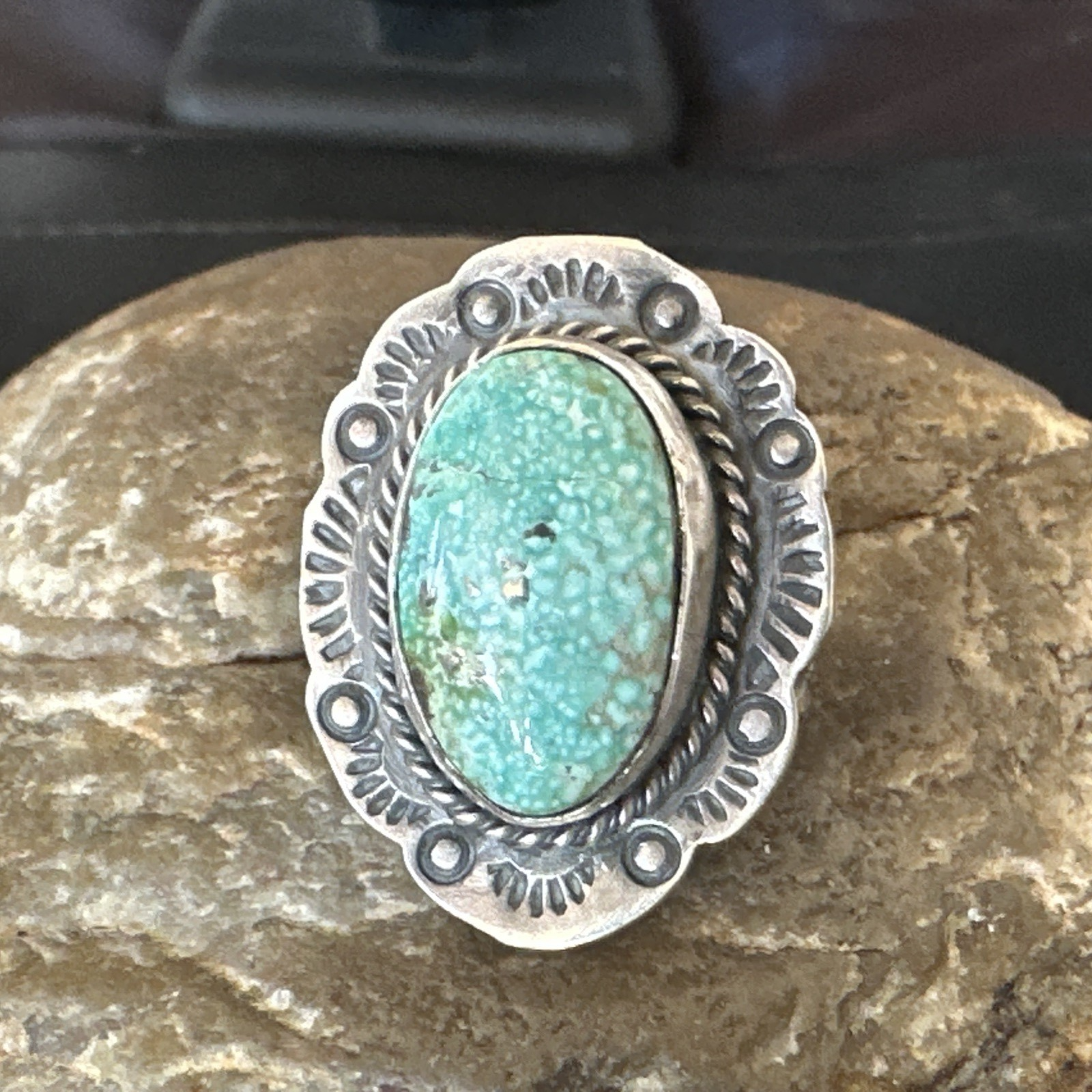 Navajo Sterling Silver Blue Kingman Turquoise Ring Size 7.5 19004