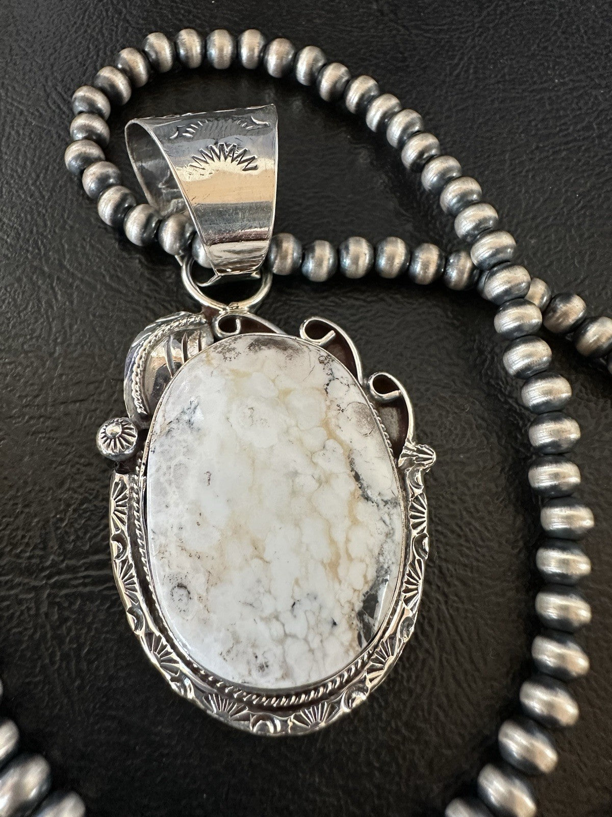 White Buffalo Turquoise Pendant Navajo Pearls Sterling Silver Necklace 19377