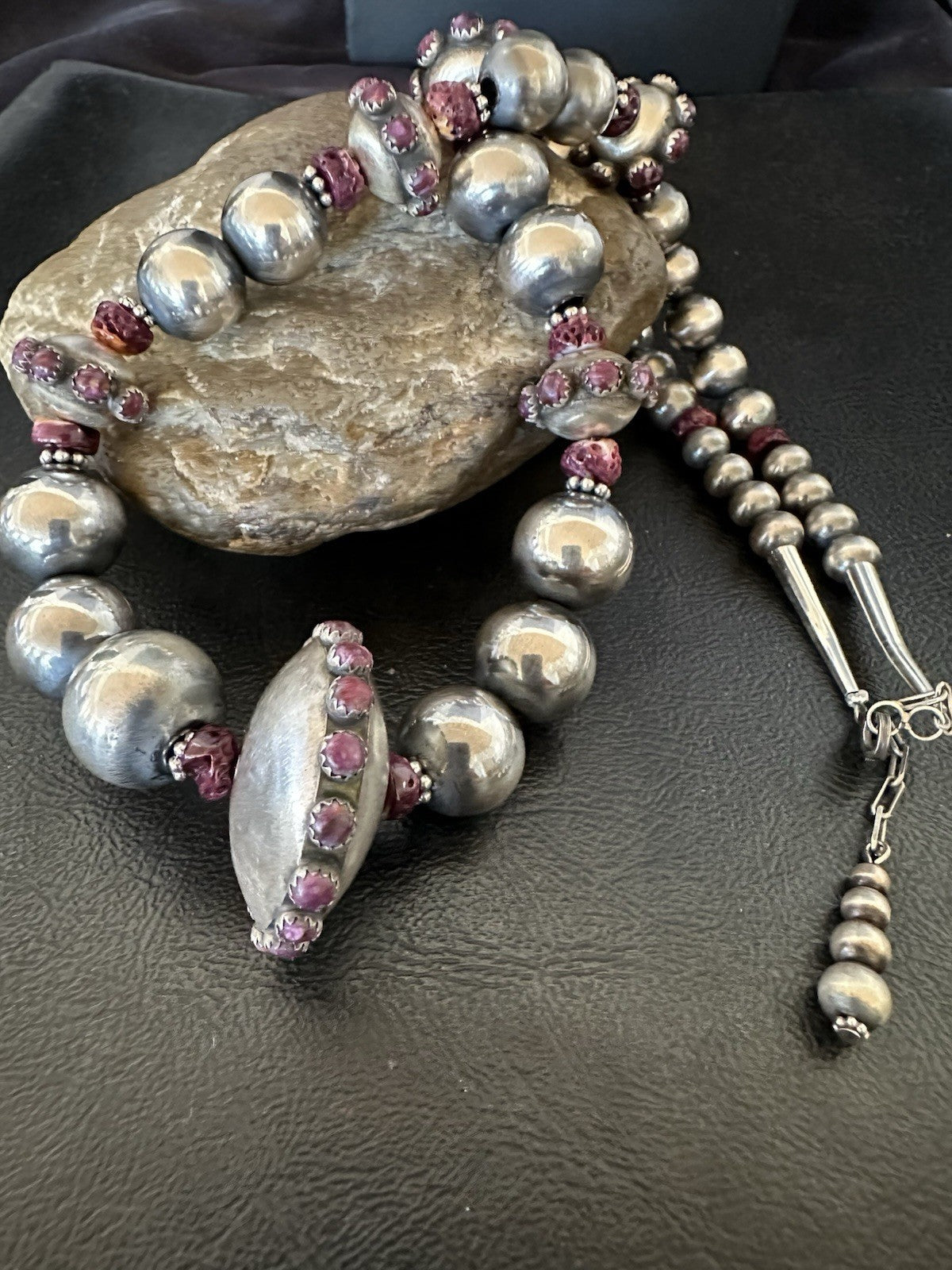 Purple Spiny Oyster Navajo Pearls Graduated Sterling Silver Necklace 23”19444