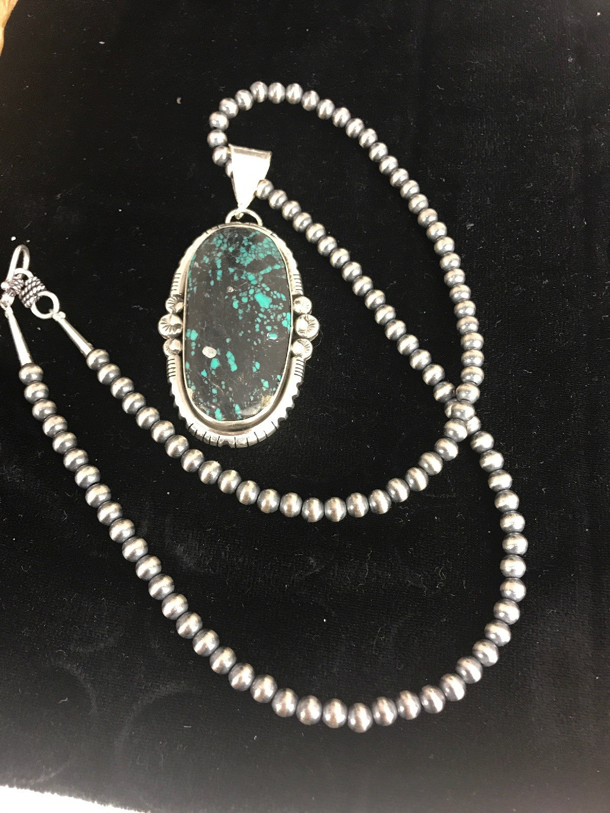 Green SpiderWeb Turquoise Pendant Navajo Pearls Sterling Silver Necklace 1329