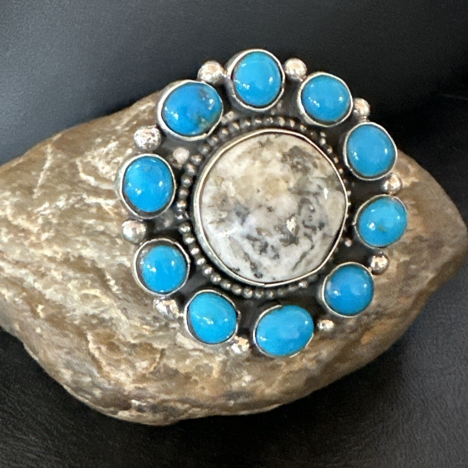 White Buffalo Kingman Turquoise Navajo Sterling Silver Cluster Ring Size 9 18396