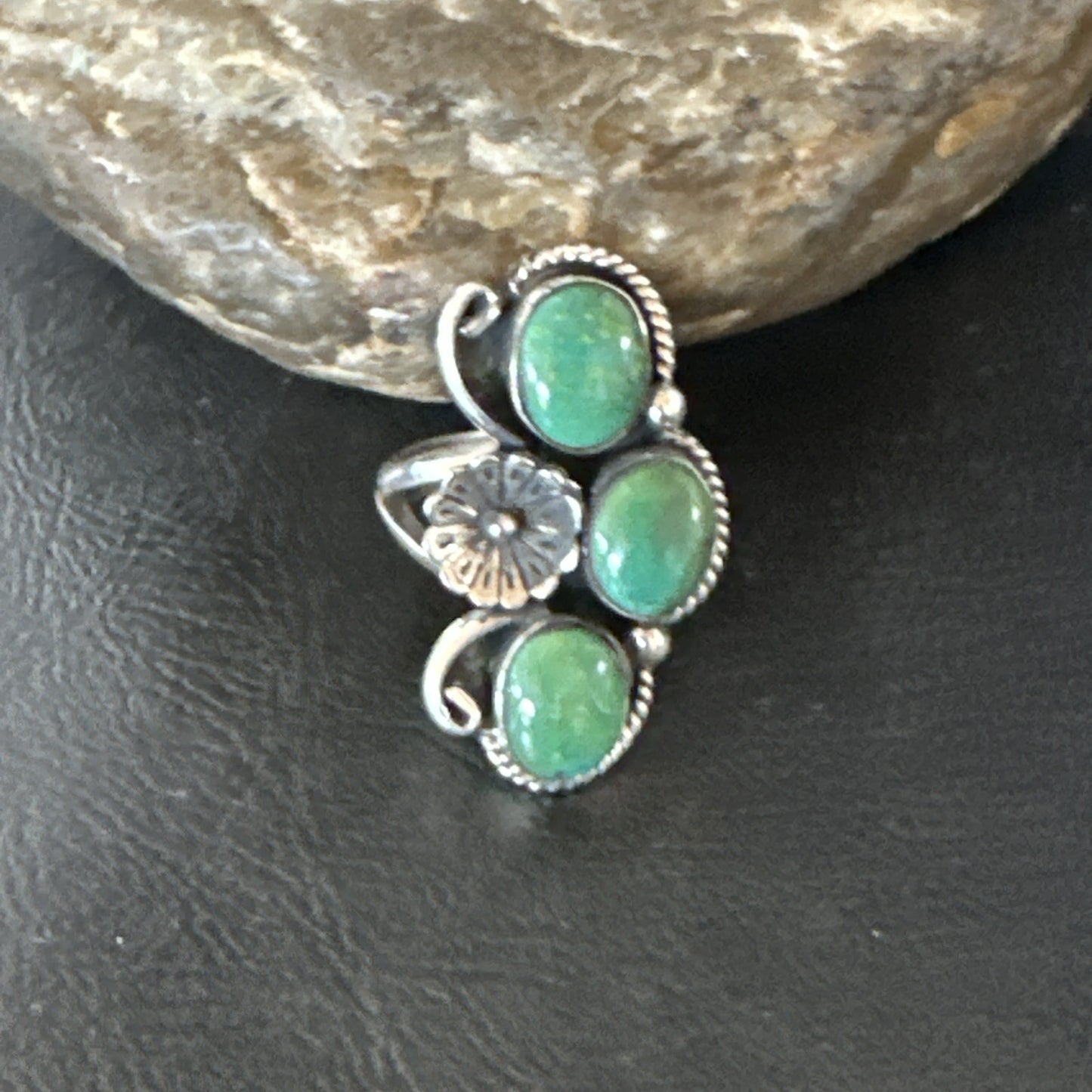 Yazzie Ring Green Turquoise Navajo Sterling Silver Cluster Size 9.5 19242