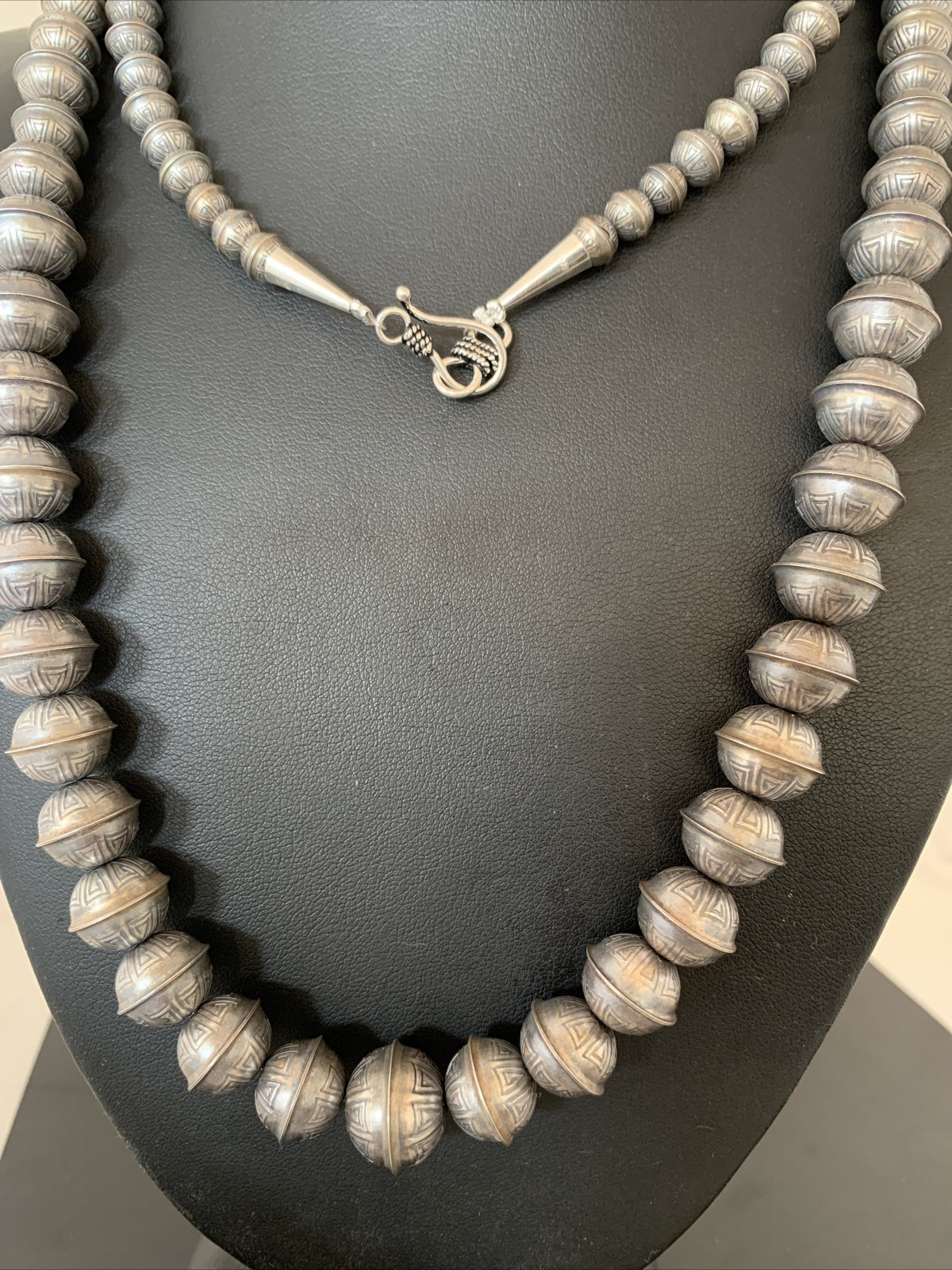 Hand Stamped Bench Navajo Pearls Graduated Sterling Silver Bead Necklace 36”