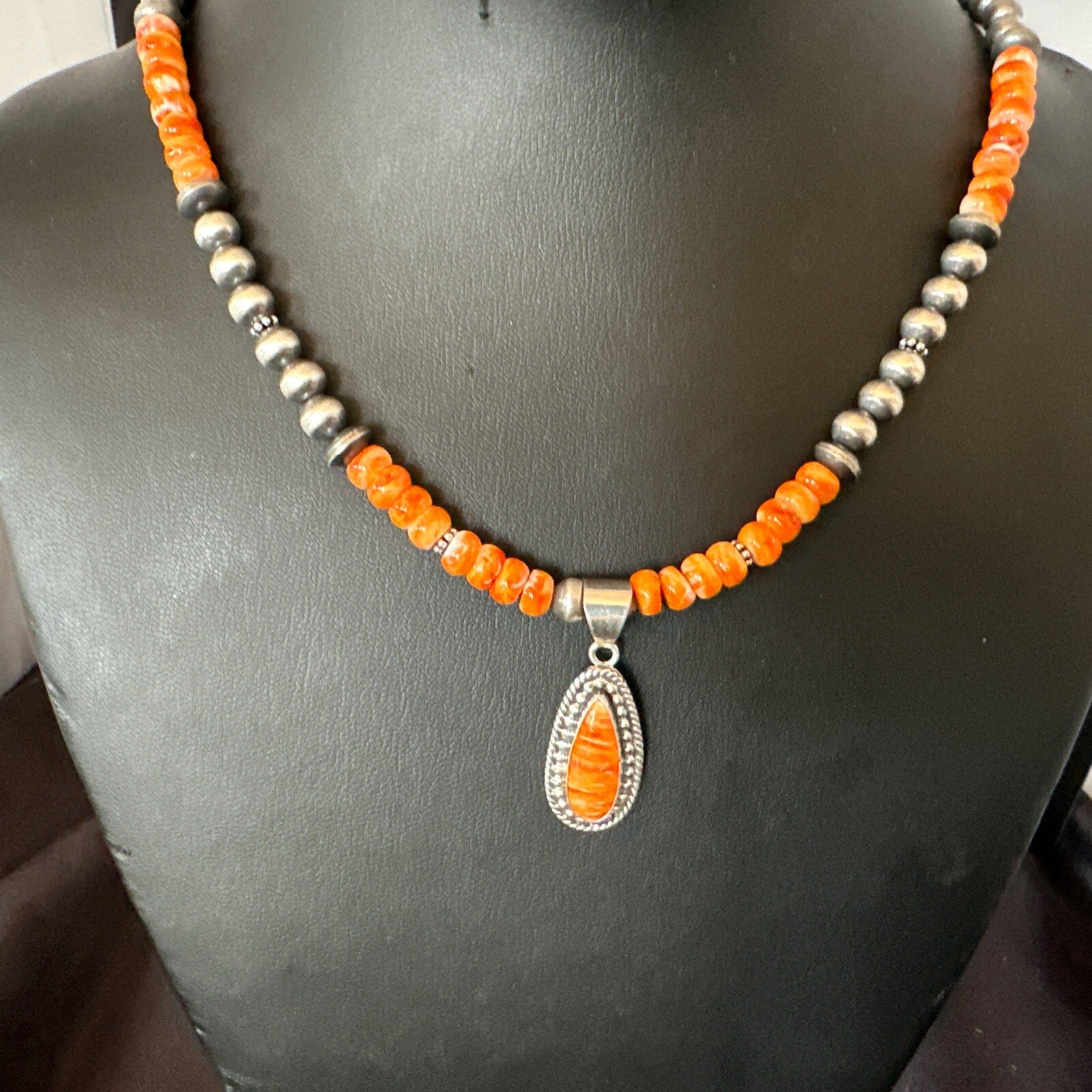 Orange Spiny Oyster Navajo Pearls Sterling Silver Necklace Pendant 18678