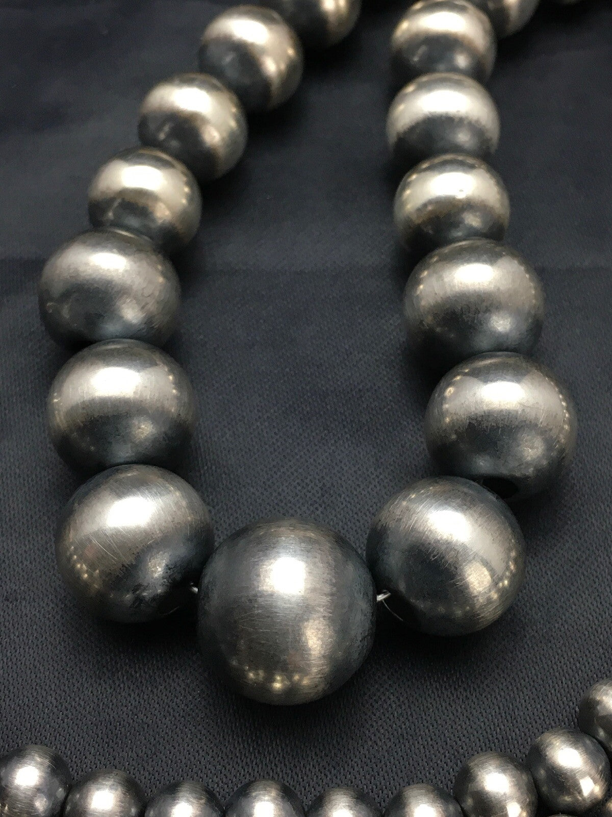 Navajo Pearls Graduated Sterling Silver Native American Bead Necklace 26” 92126