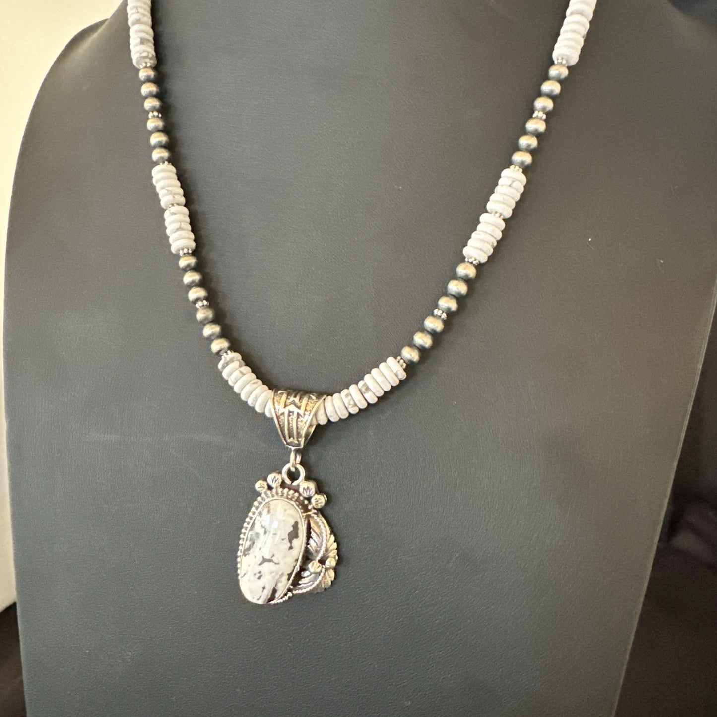 White Buffalo Turquoise Pendant Navajo Pearls Sterling Silver Necklace 20” 19498