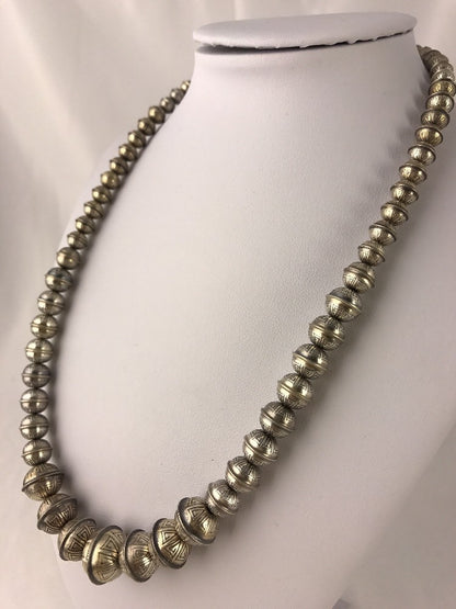Hand Stamped Bench Navajo Pearls Graduated Sterling Silver Bead Necklace 19"