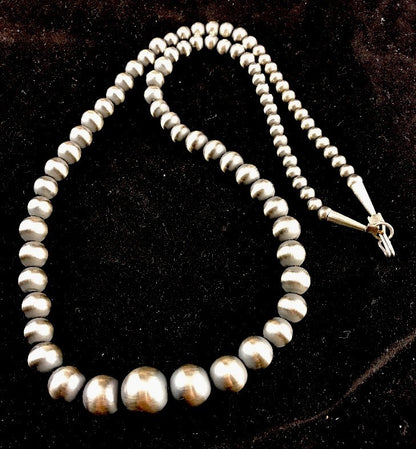 Navajo Pearls Graduated Sterling Silver Bead Necklace 30"