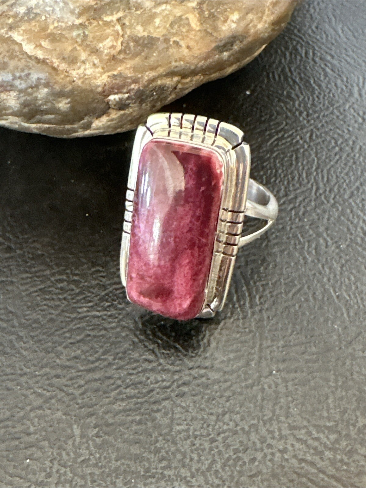 Womens Purple Spiny Oyster Navajo Sterling Silver Ring Size 8 18580