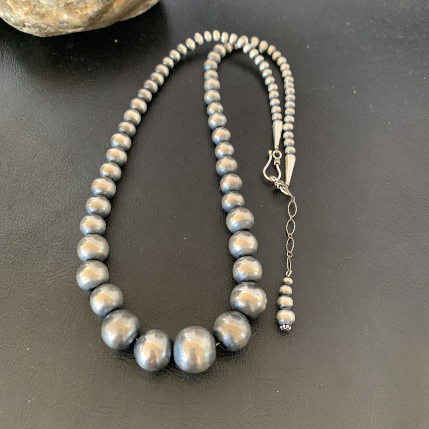 Native Navajo Pearls Grad Sterling Silver Round Seamless Bead Necklace 24”