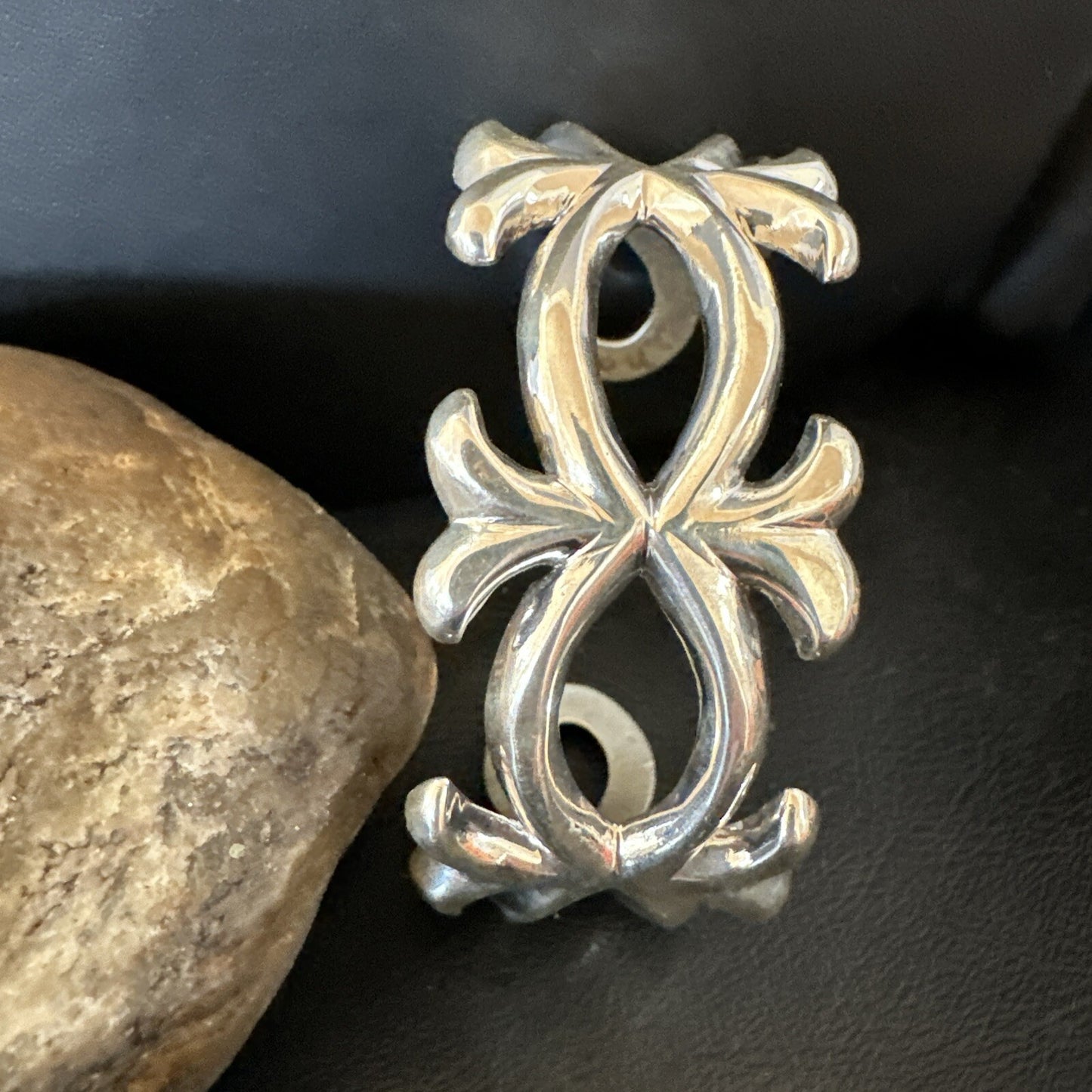 Native American Mens Navajo Sterling Silver Tufa Cast Cuff Bracelet 17814