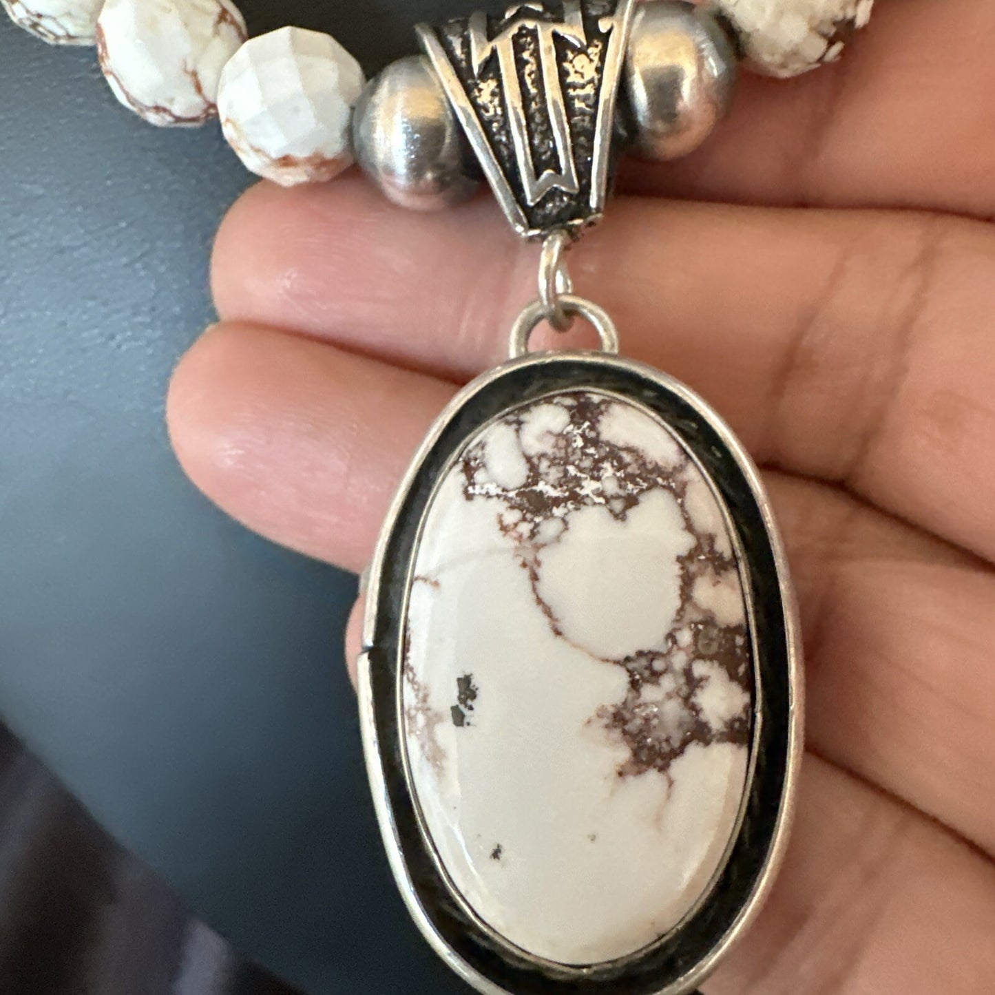 Wild Horse Turquoise Pendant Sterling Silver Beads Howlite Necklace 18031