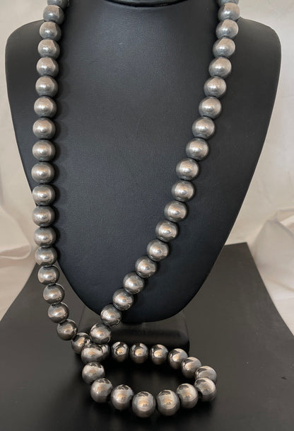 Native American 14mm Sterling Silver Navajo Pearls 28" Single-Strand Necklace