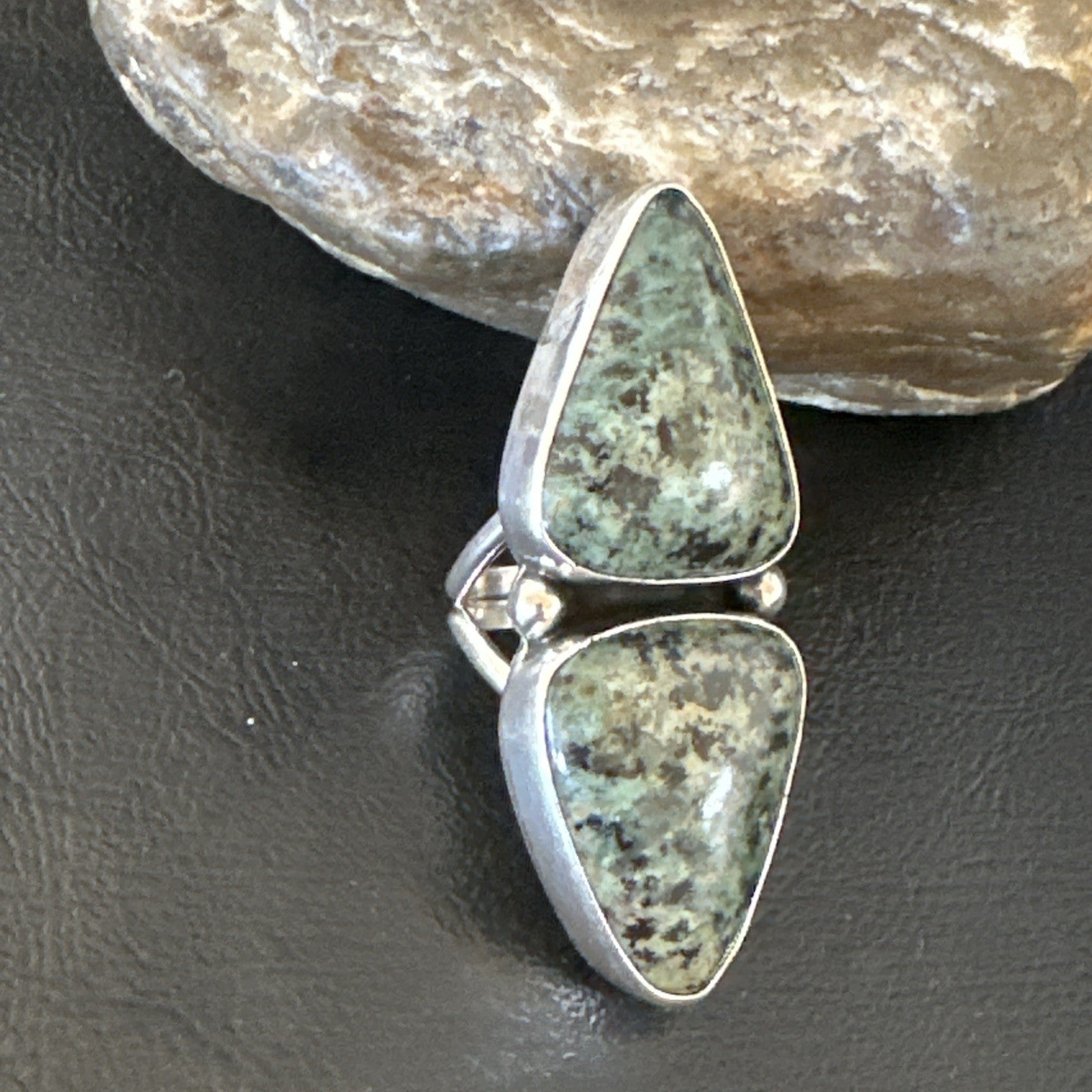 H Joe Womens Navajo Sterling Silver Green Turquoise Ring 2 Stone Size 7 19359