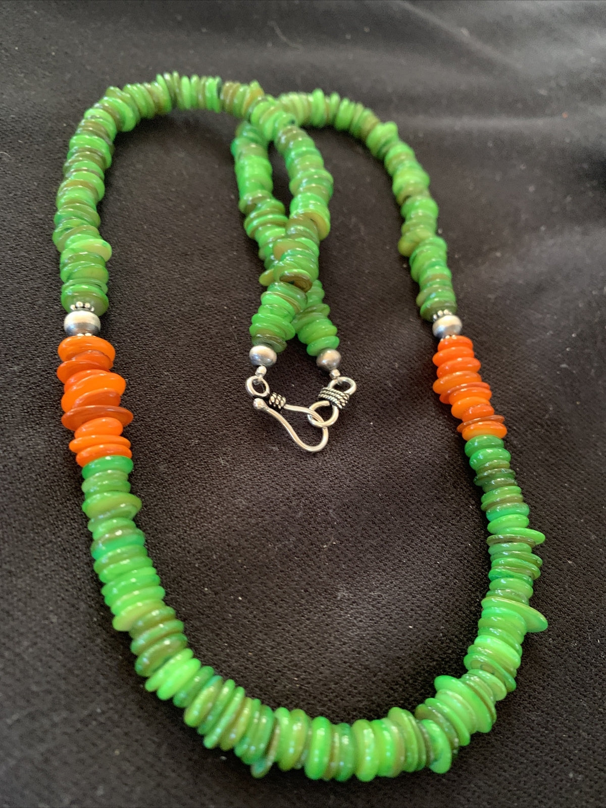 Orange Green Mother of Pearls Navajo Sterling Silver Beads Necklace 01054