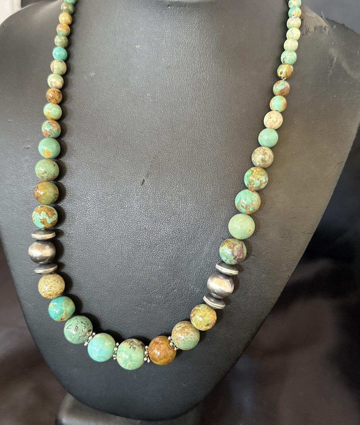 Green Turquoise Graduated Navajo Sterling Silver Necklace 21” 17782