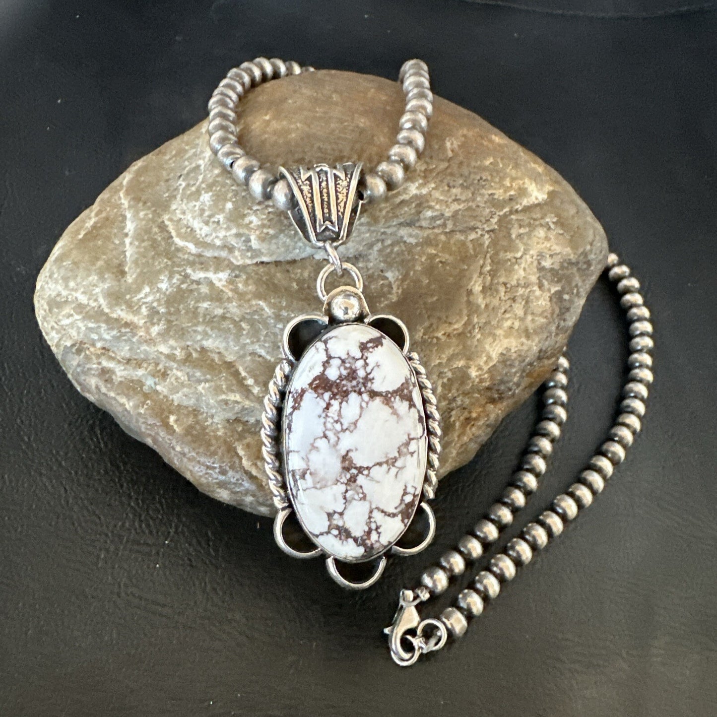 Wild Horse Turquoise Pendant Sterling Silver Beads Necklace 18029