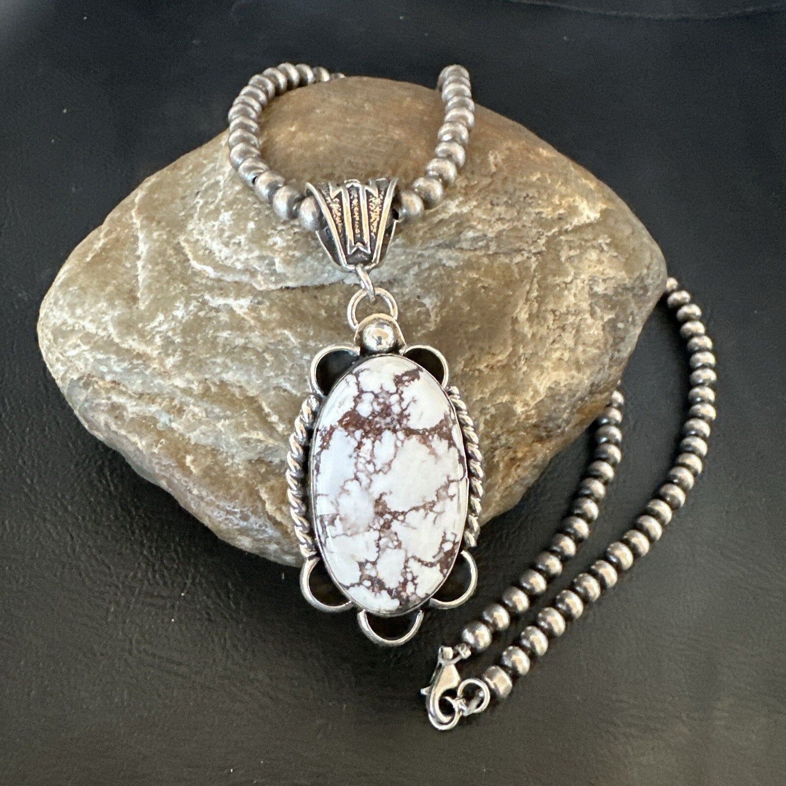 Wild Horse Turquoise Pendant Sterling Silver Beads Necklace 18029