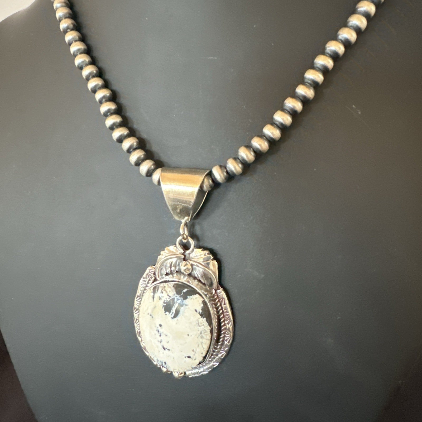 White Buffalo Turquoise Pendant Navajo Pearls Sterling Silver Necklace 19338