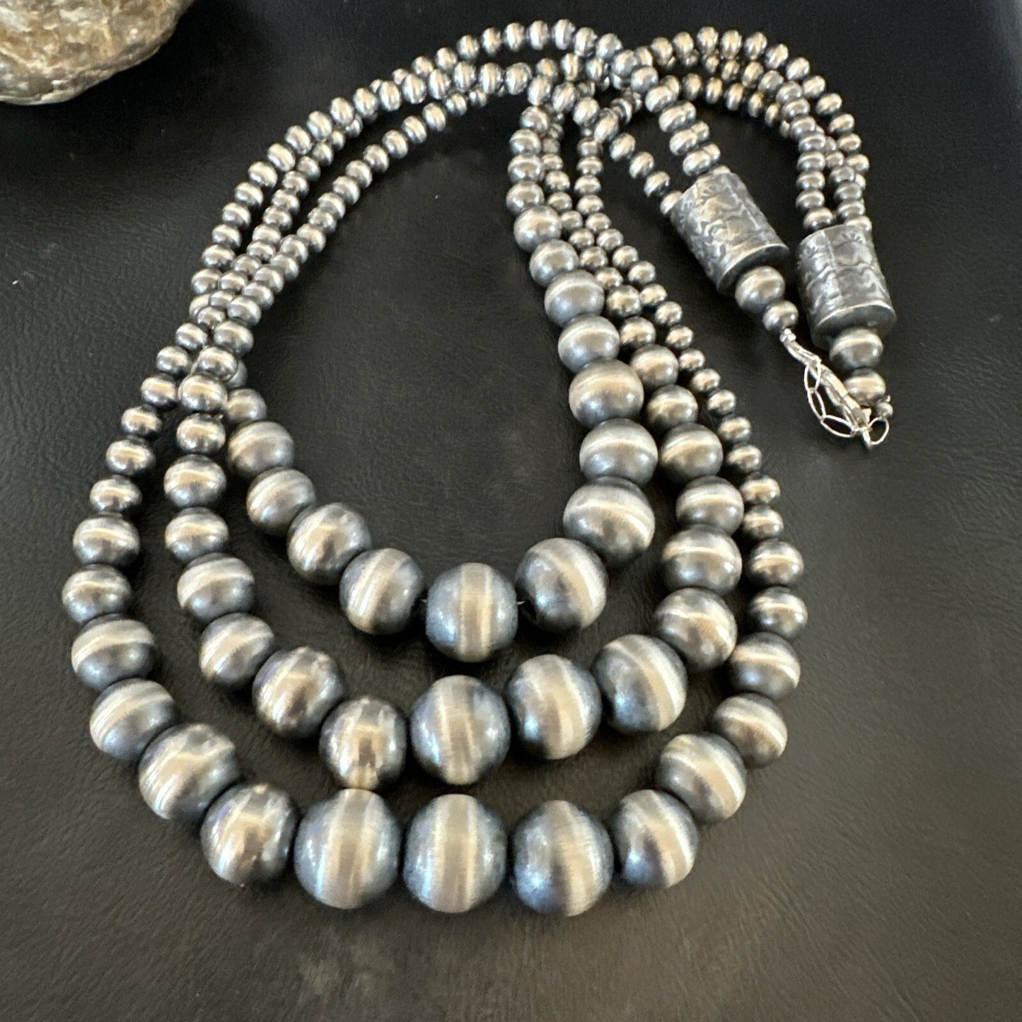 Mixed Bead Graduated Bib Sterling Silver Navajo Pearls Necklace 24” 3S 18239