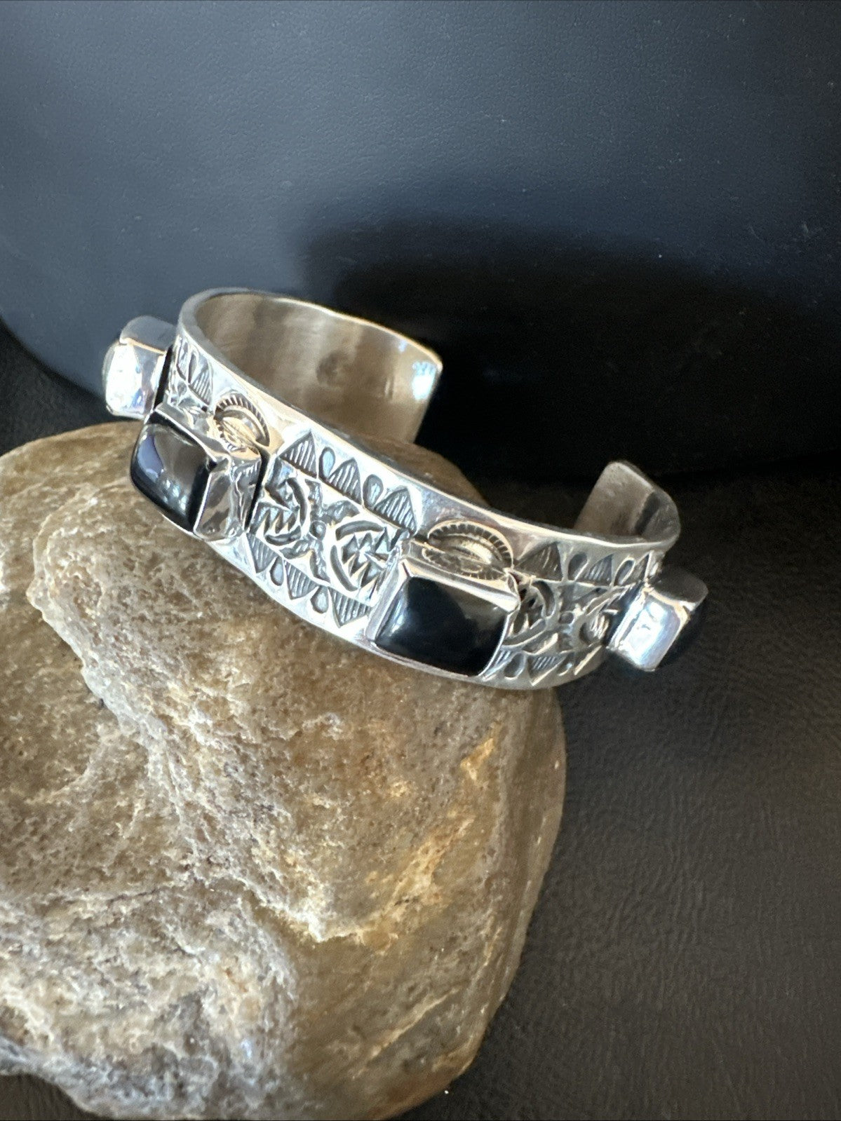 Mens Womens Navajo Sterling Silver Black Onyx Cluster Cuff Bracelet 7.75" 19431