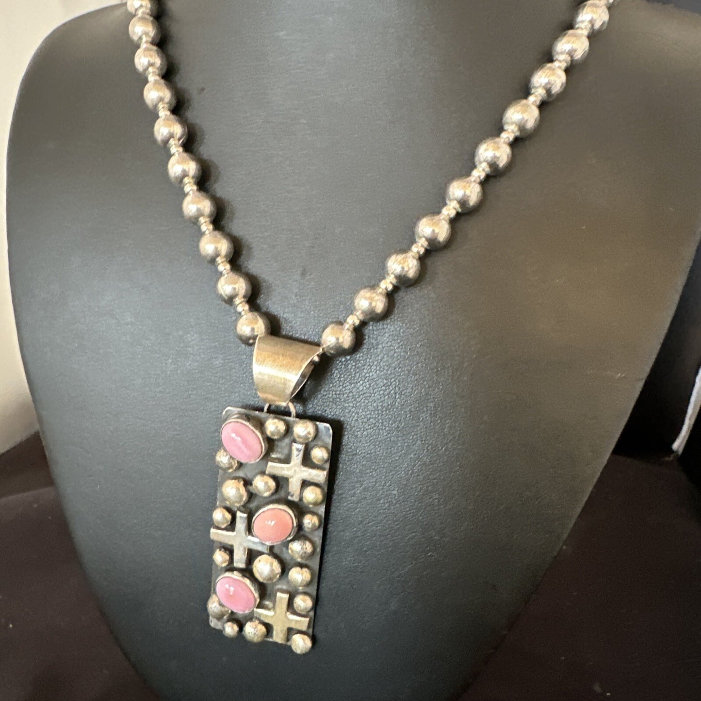Navajo Pearls Pink Conch Necklace Pendant 19” Native American 15908