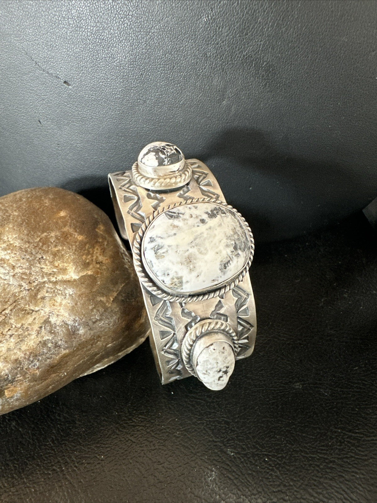Mens WoMens White Buffalo Turquoise Navajo Sterling Silver Cuff Bracelet 17863