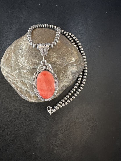 WoMens Red Spiny Oyster Pendant Navajo Sterling Silver Necklace 18364