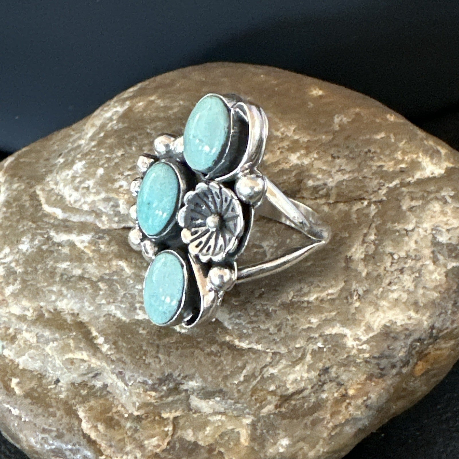 Yazzie Ring Green Turquoise Navajo Sterling Silver Cluster Size 9 19208