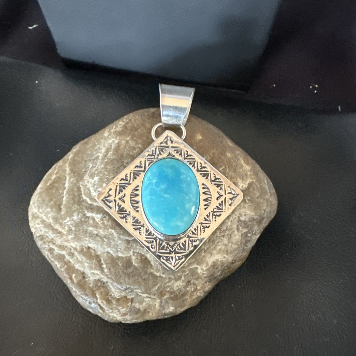 Men Women Blue Kingman Turquoise Pendant Navajo Sterling H Joe 19518