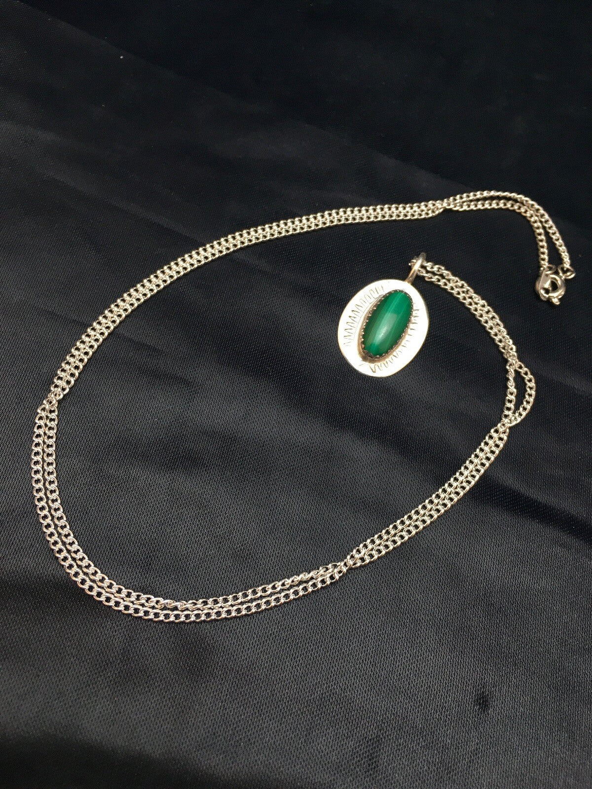 Green Malachite Pendant Navajo Sterling Silver Necklace 08953