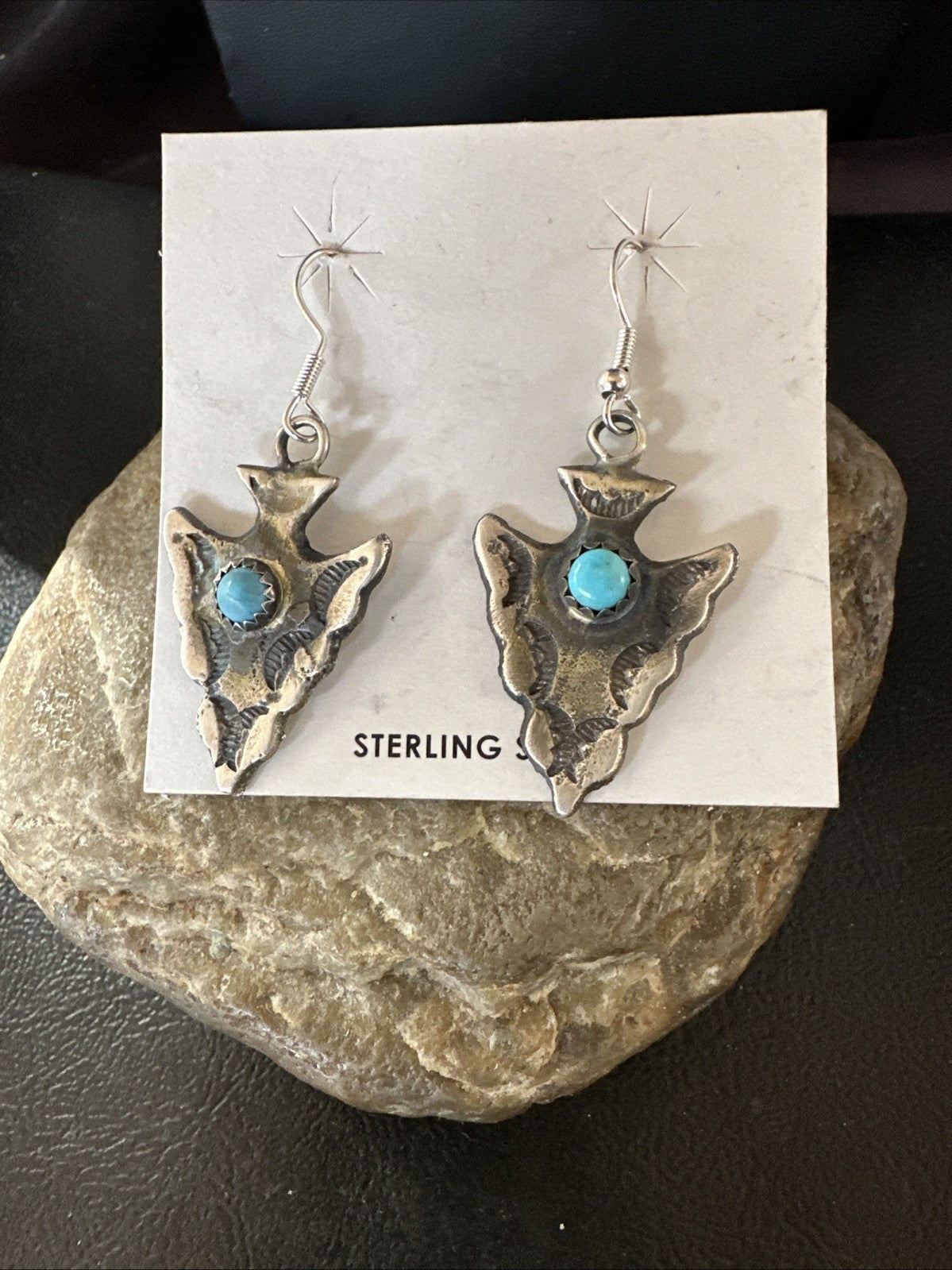 Arrowhead Womens Stamped Blue Turquoise Dangle Earrings Sterling Silver 19786