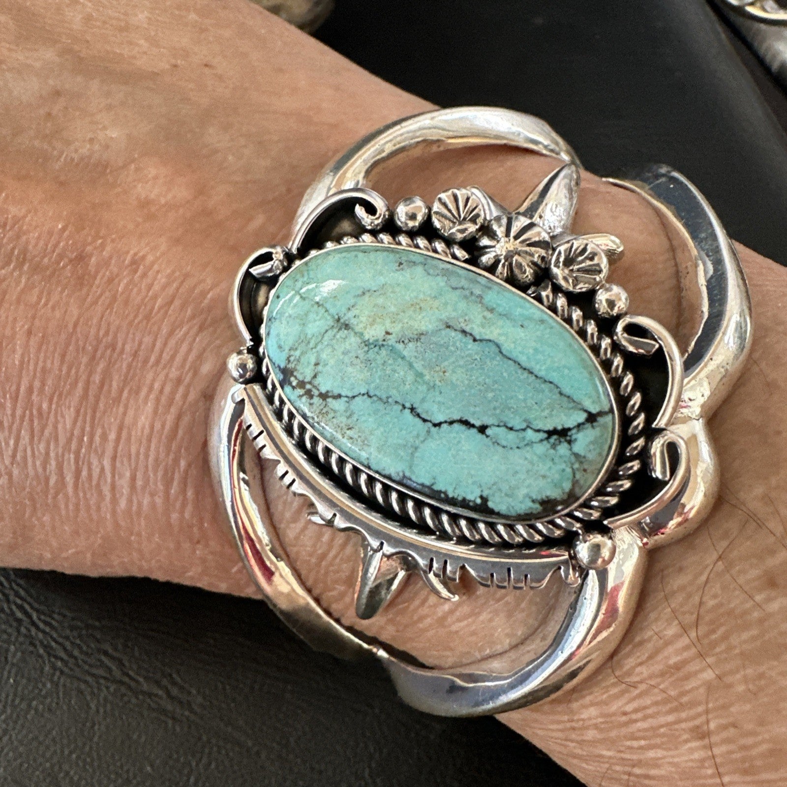 Yazzie Kingman Turquoise Navajo Sterling Silver Tufa Cast Cuff Bracelet 19690