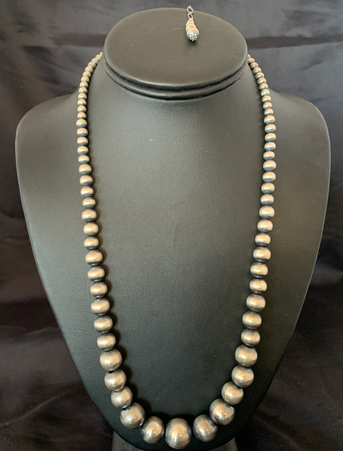 Native Navajo Pearls Grad Sterling Silver Round Seamless Bead Necklace 24”