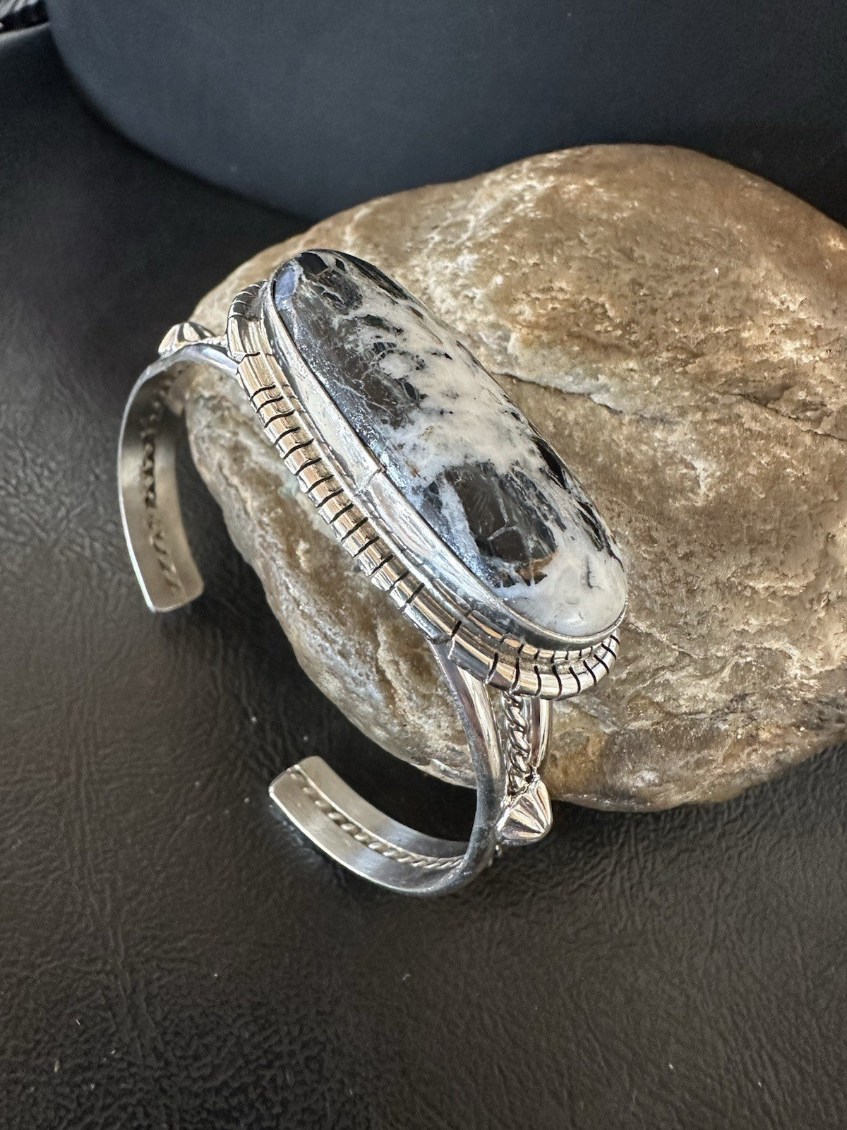 White Buffalo Turquoise Navajo Sterling Silver Cuff Bracelet 7" 19392