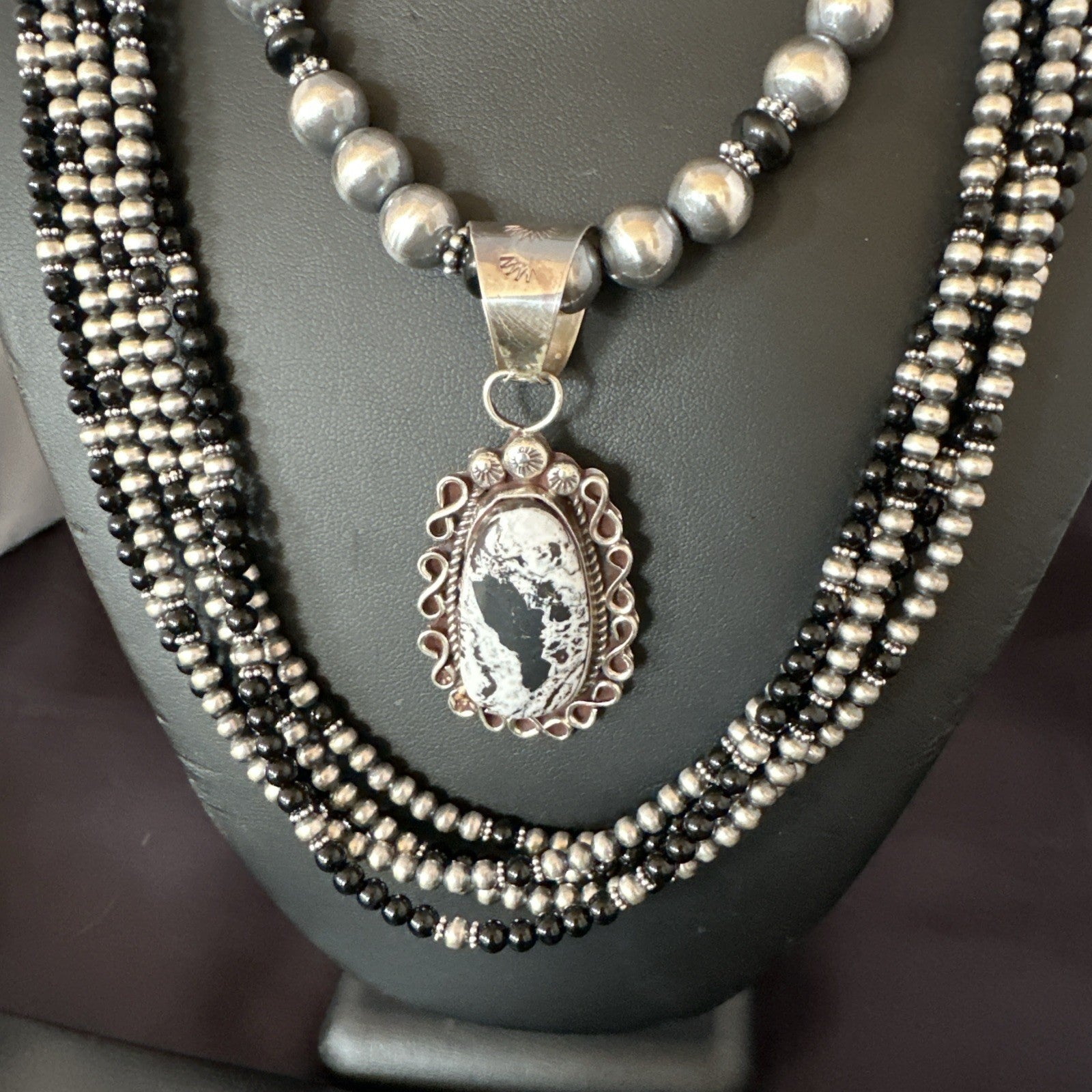 White Buffalo Black Onyx Sterling Silver Navajo Pearls Strand Necklace Set 19020